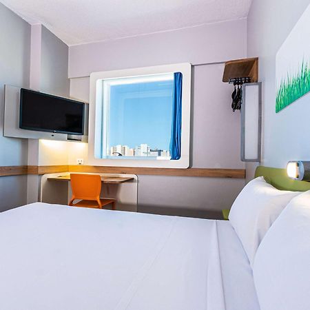 Ibis Budget Fortaleza Praia De Iracema Exterior foto