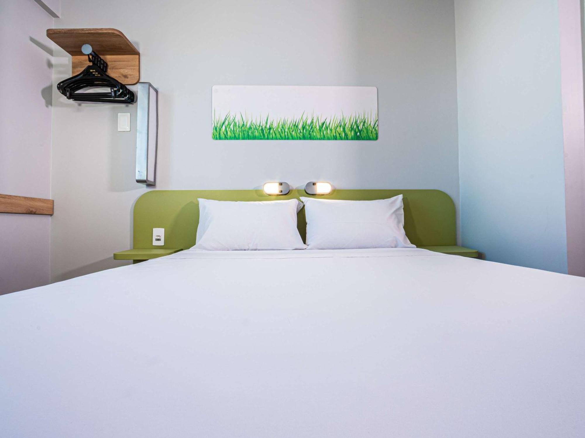 Ibis Budget Fortaleza Praia De Iracema Exterior foto