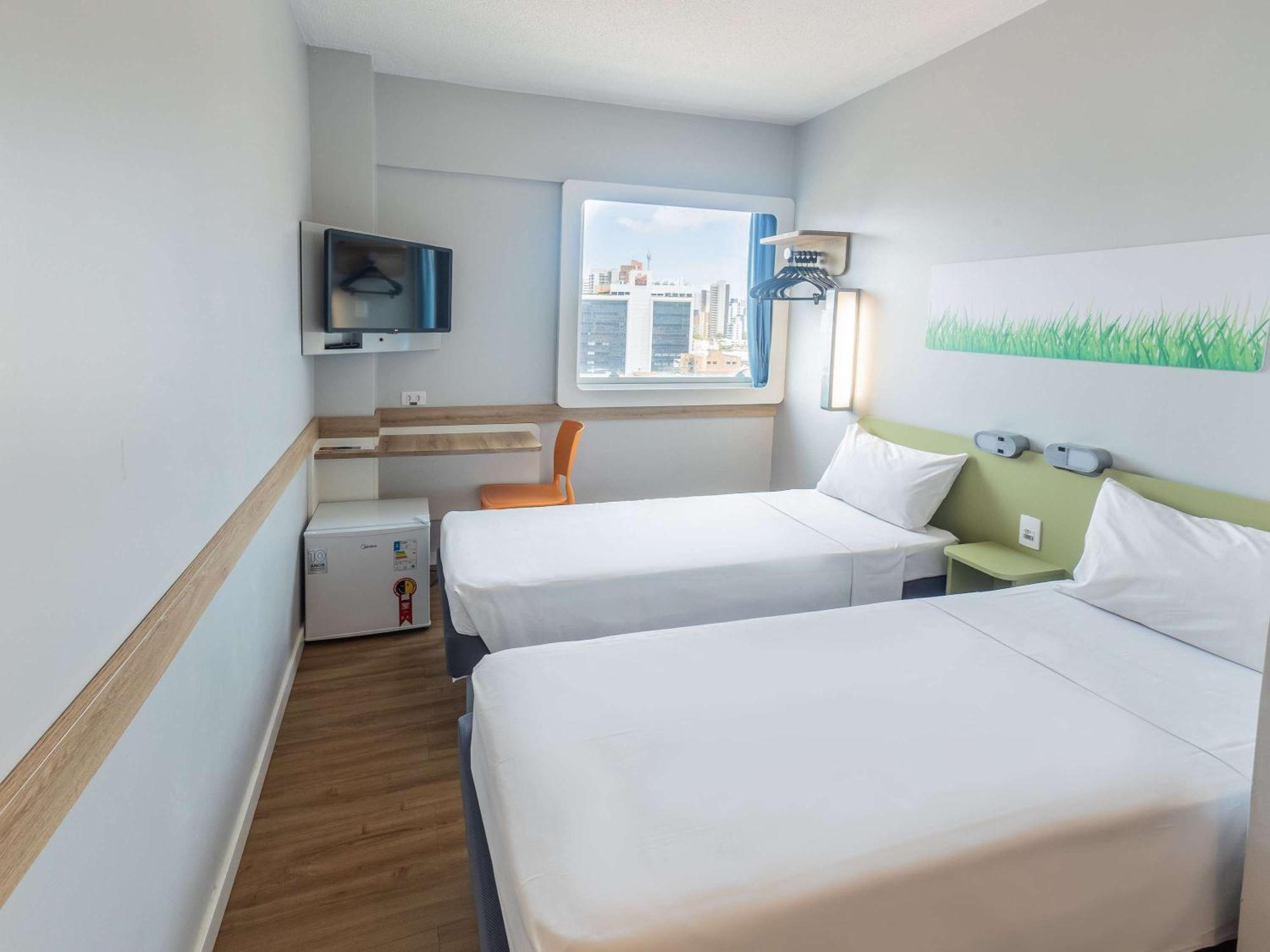 Ibis Budget Fortaleza Praia De Iracema Exterior foto