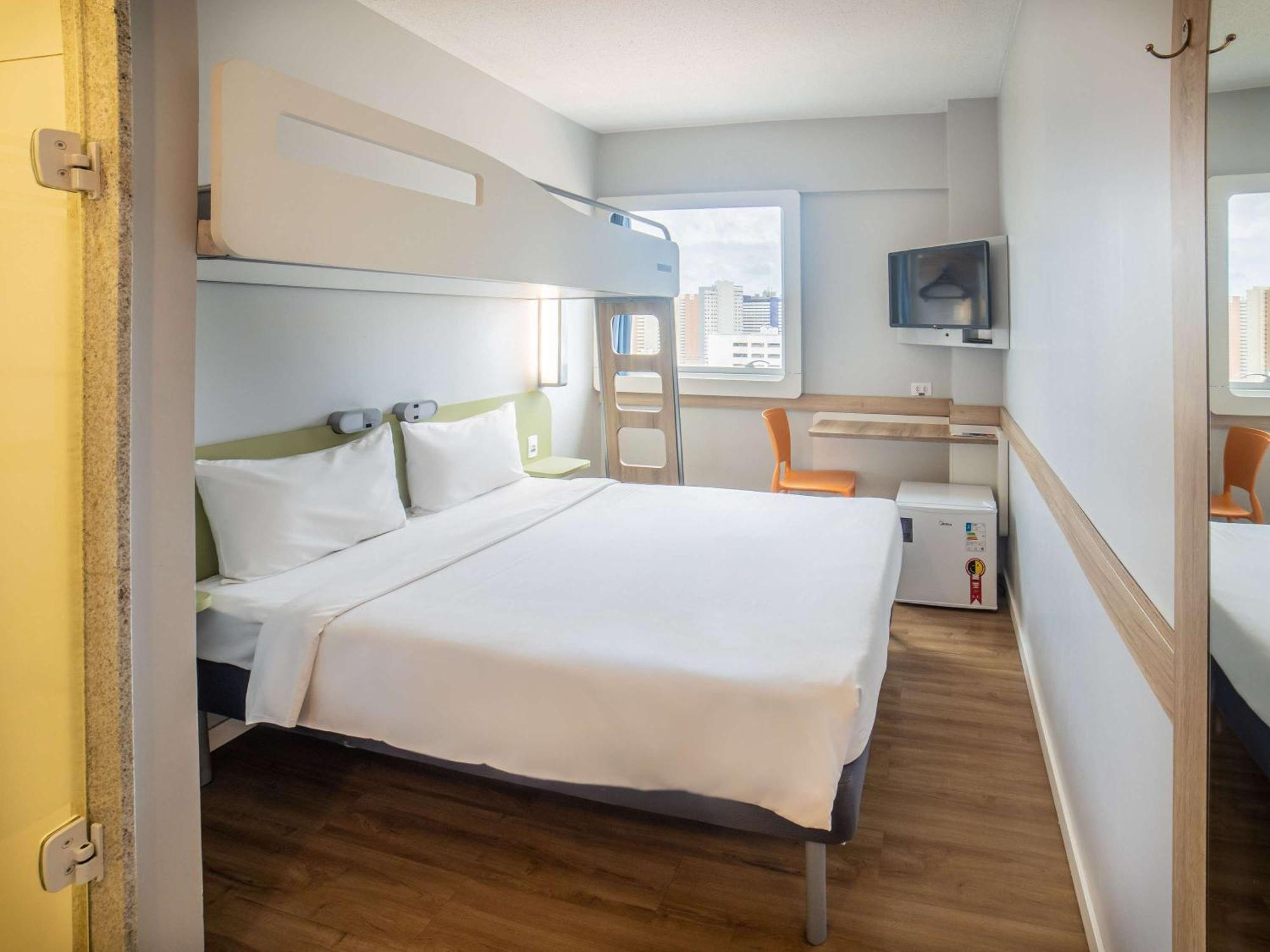 Ibis Budget Fortaleza Praia De Iracema Exterior foto